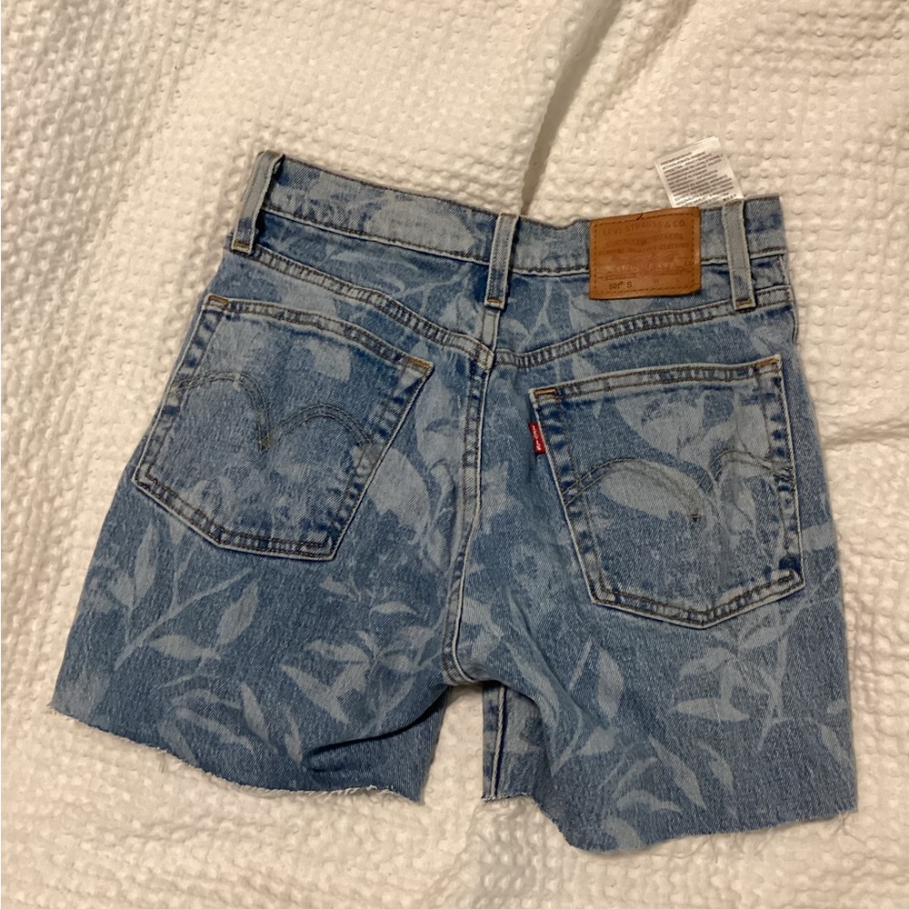 Levi short - Picture 2 of 3